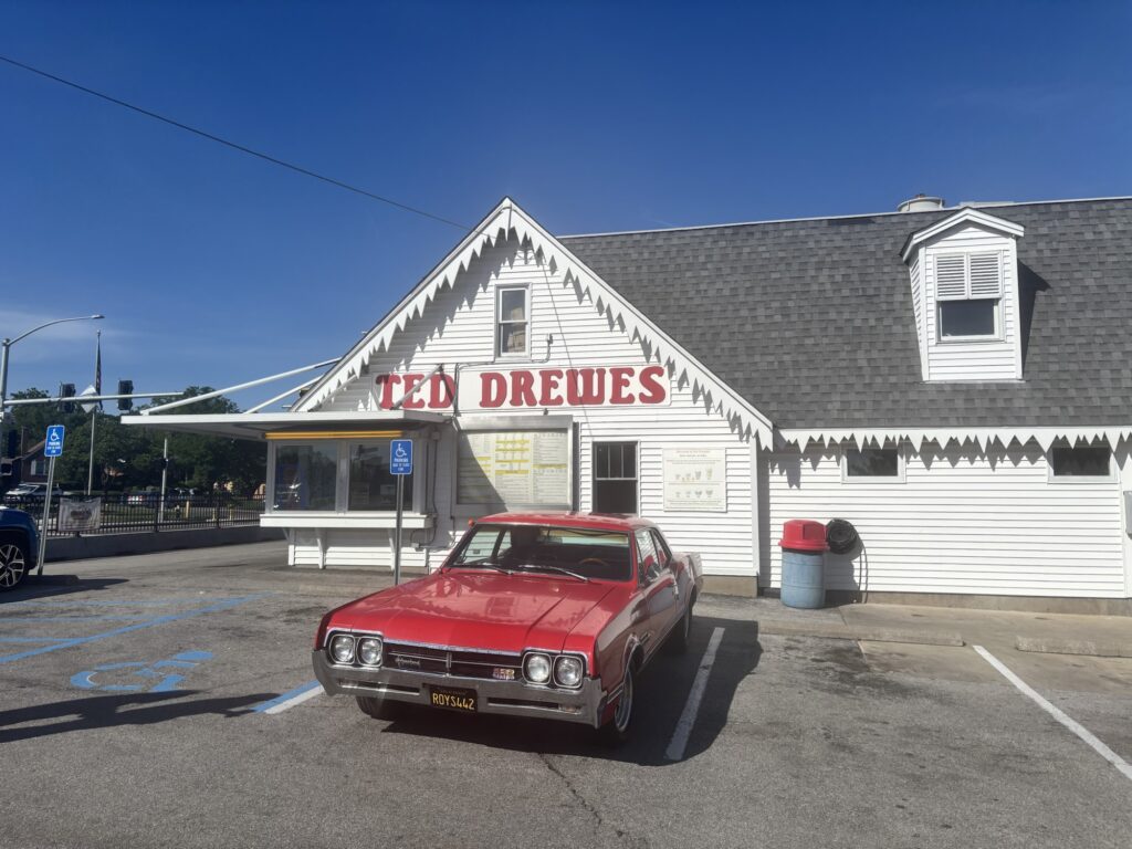 Ted Drewes frozen custard stand