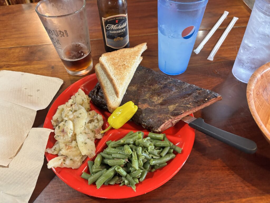 Motel & BBQ joint